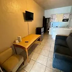 Economical 1Br, 1Ba Near Ocean Park Beach, 6 Plus Guests