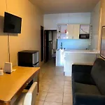 Economical 1Br, 1Ba Near Ocean Park Beach, 6 Plus Guests